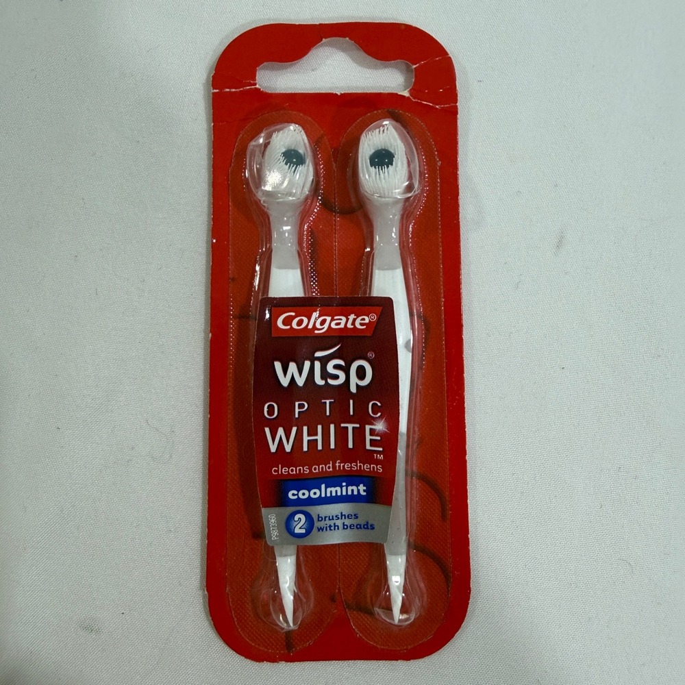 Colgate Wisp Optic White Coolmint Mini Toothbrushes 2 Count Disposable Waterless